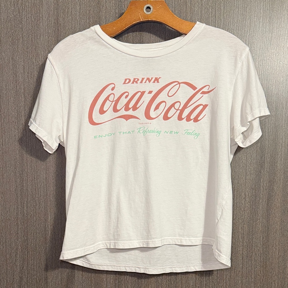 American Eagle Tailgate Coca-Cola Graphic White Crop Tee Size Small NWOT